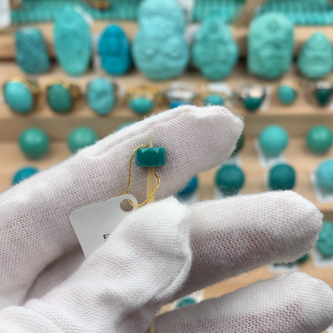 绿松石配饰未镶嵌6.6