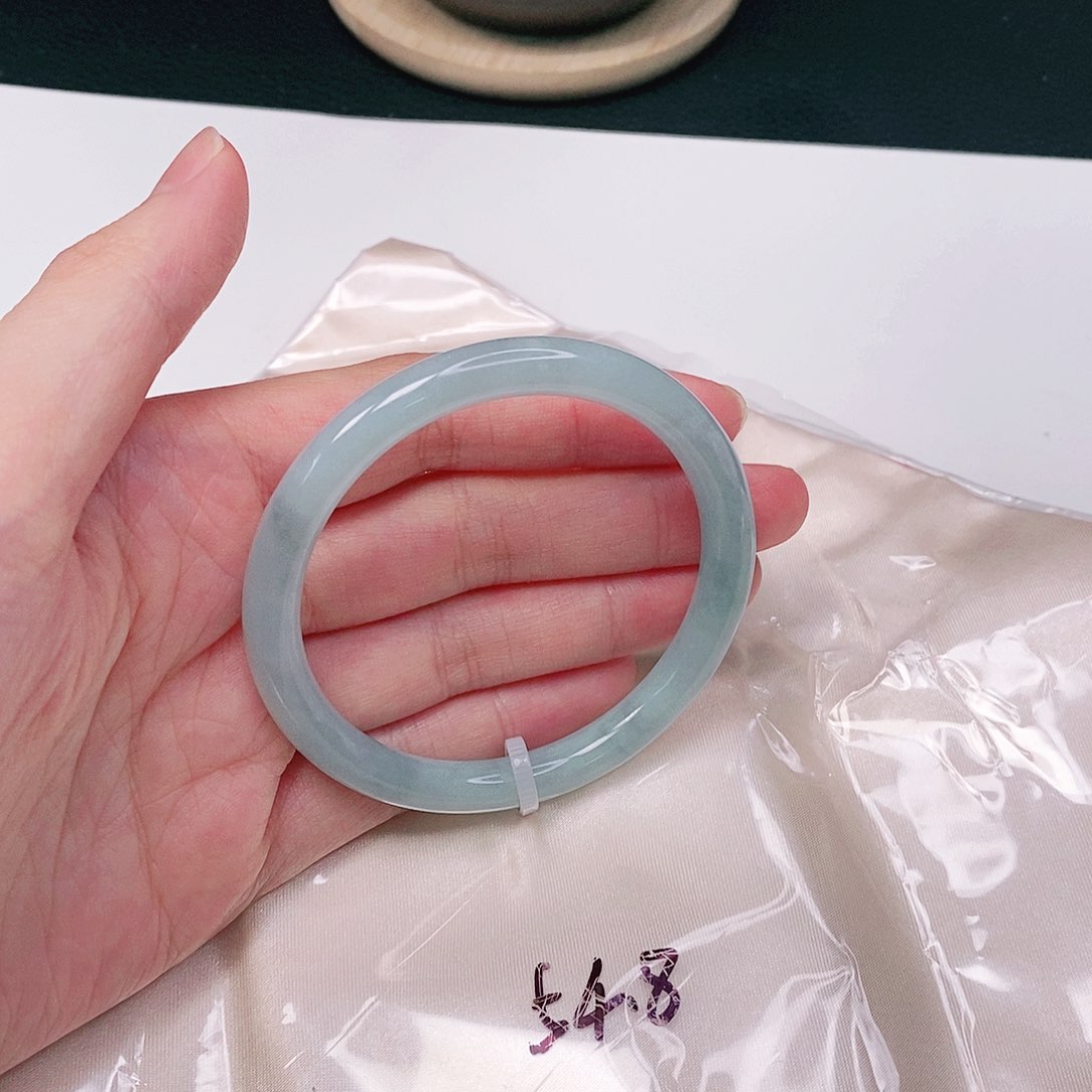【闪购商品】翡翠手镯未镶嵌圆条