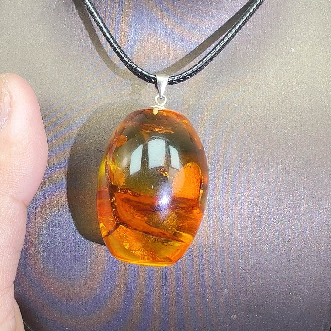 琥珀颈饰未镶嵌花珀桶珠吊坠15.9克