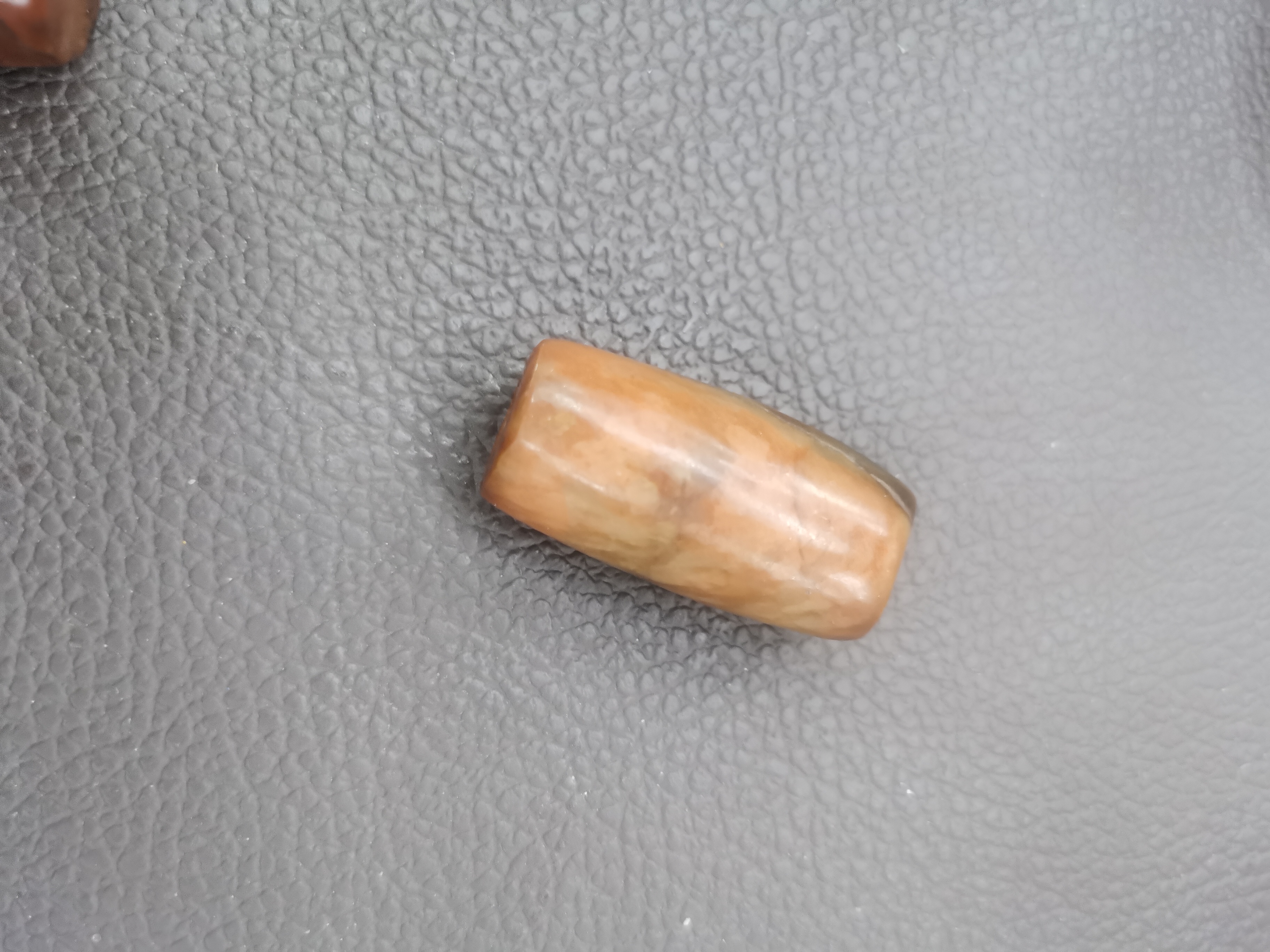河磨玉勒子，勒子吊坠
