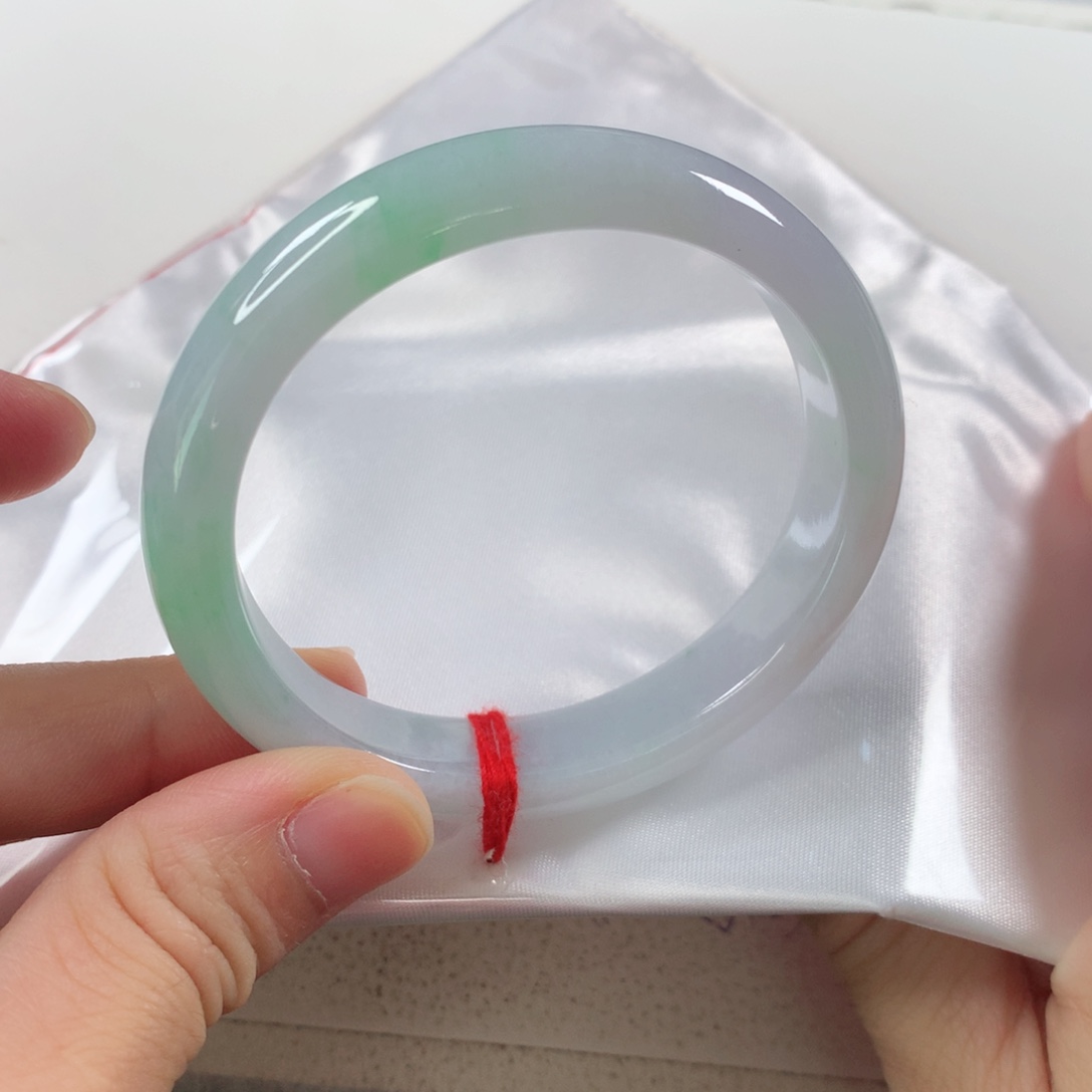 未镶嵌手镯（贵妃镯）翡翠205