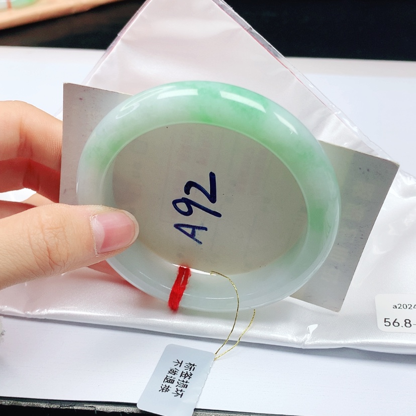 【闪购商品】翡翠手镯未镶嵌天然缅甸a货手镯56+