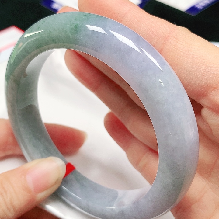 翡翠手镯（圆镯）未镶嵌