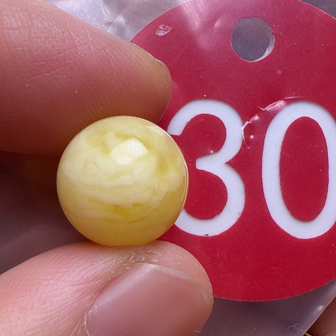 蜜蜡未镶嵌珠宝奇石11.8m m