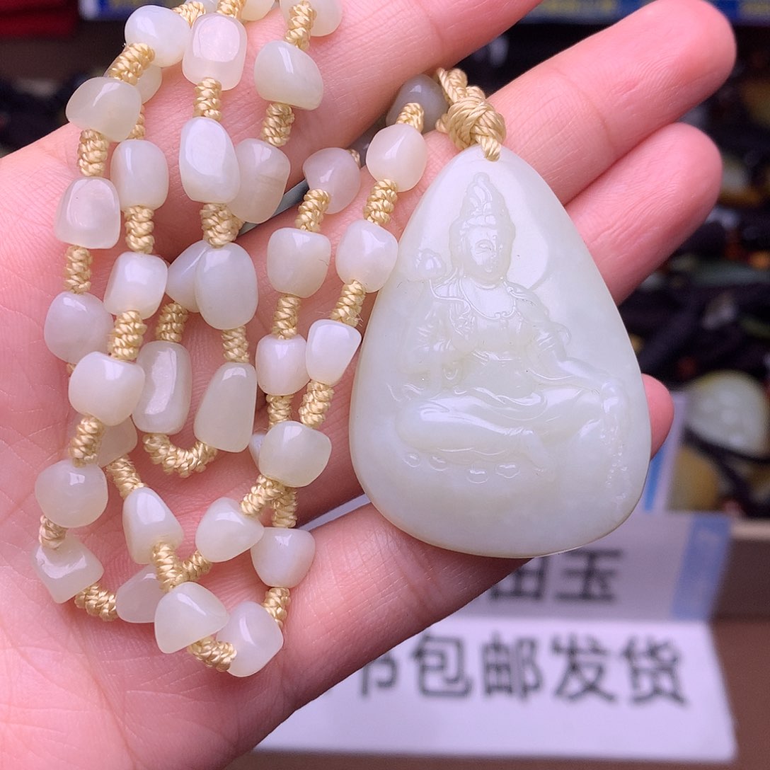 和田玉颈饰未镶嵌