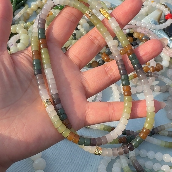 和田玉未镶嵌颈饰卡6月月