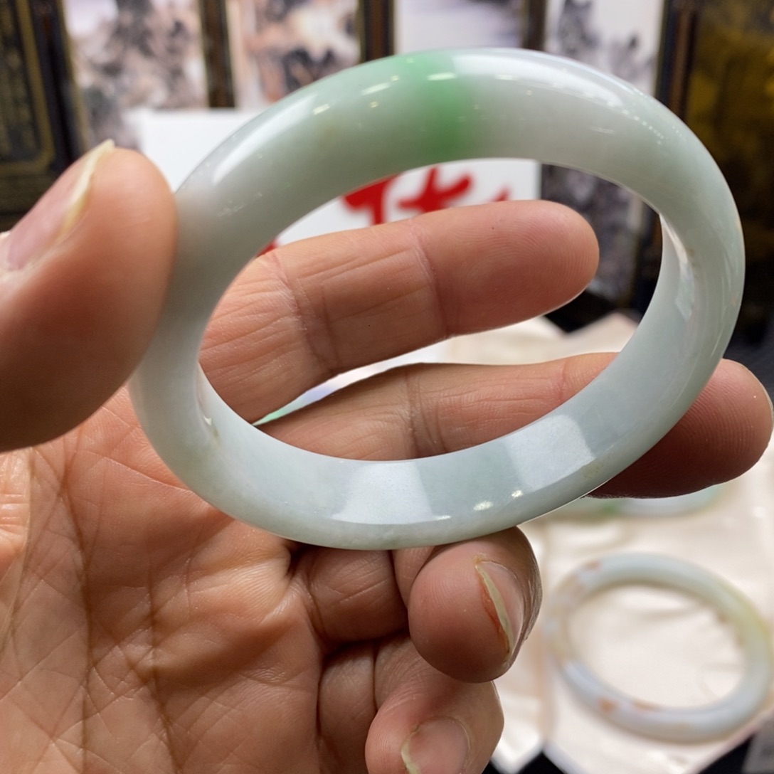 翡翠未镶嵌手镯翡翠手镯54、卡12