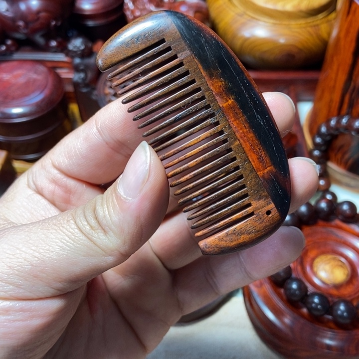 交趾黄檀（大红酸枝）梳子