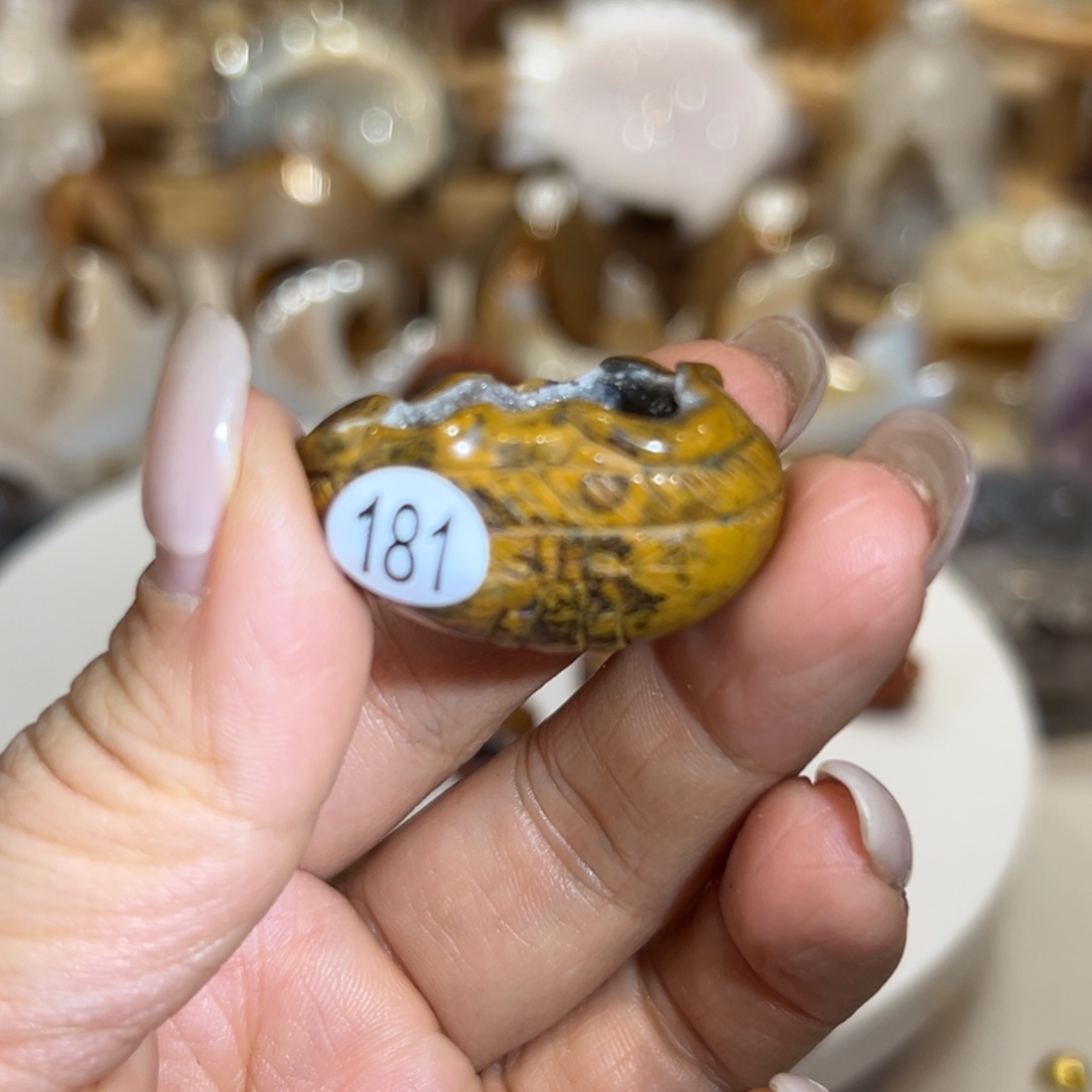 玛瑙/玉髓未镶嵌雕刻件