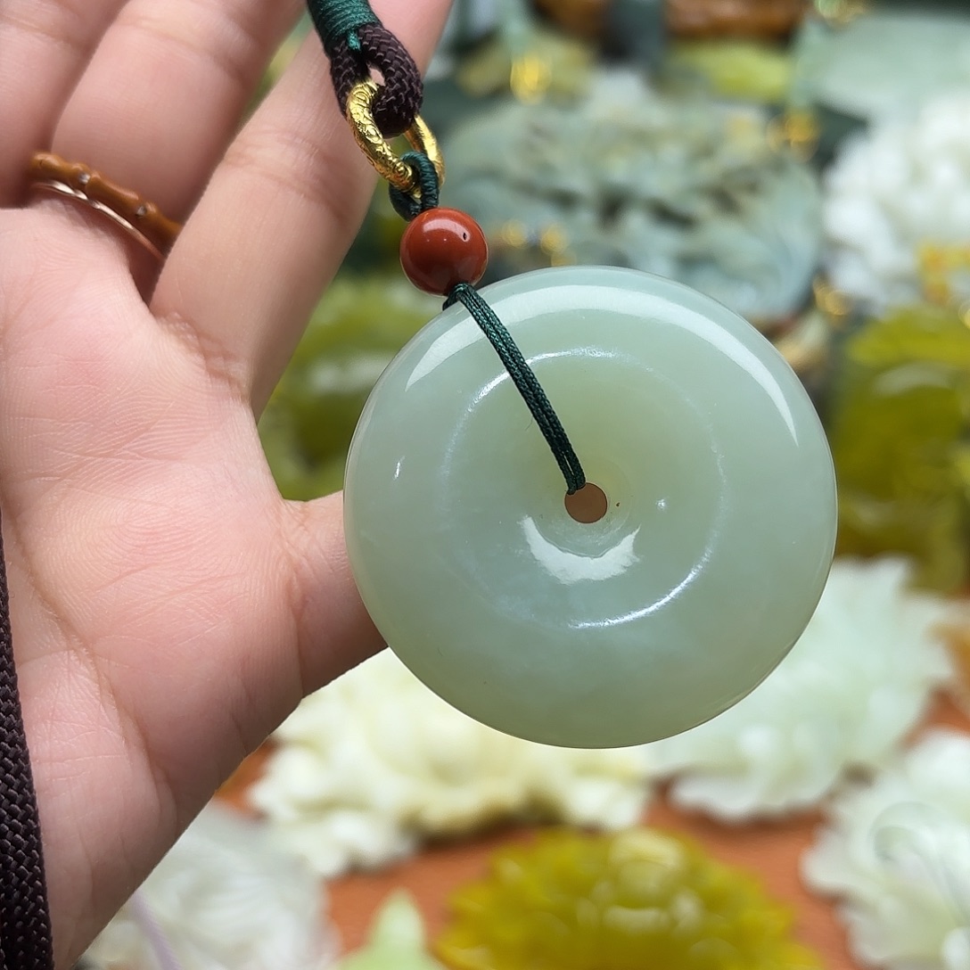 蛇纹石玉合金颈饰