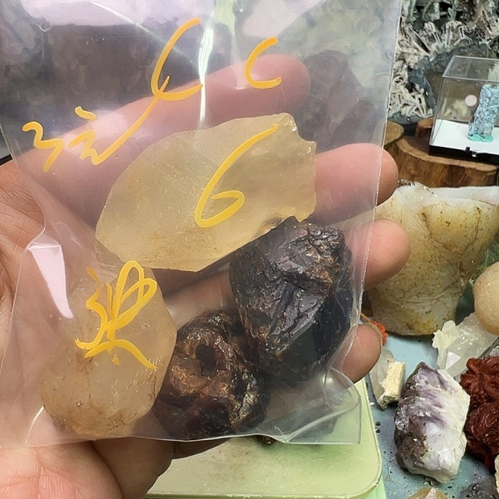 向***C珠宝半成品水晶未镶嵌
