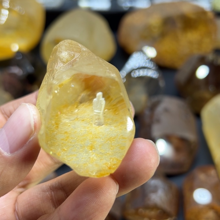 水晶大型摆件（非配饰）未镶嵌