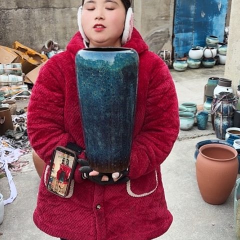 口16高38瑕疵盆子。