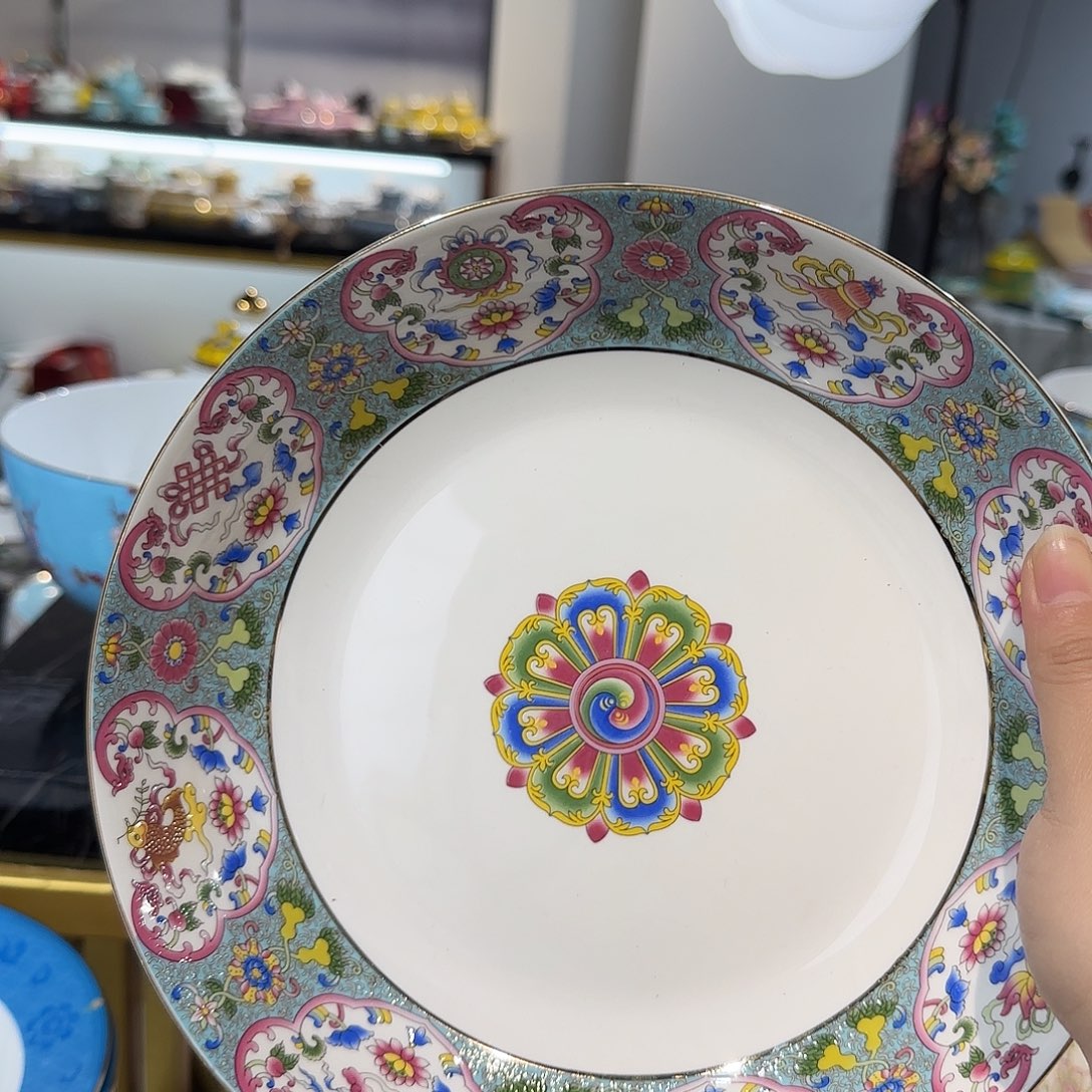 骨瓷珐琅彩工艺制作