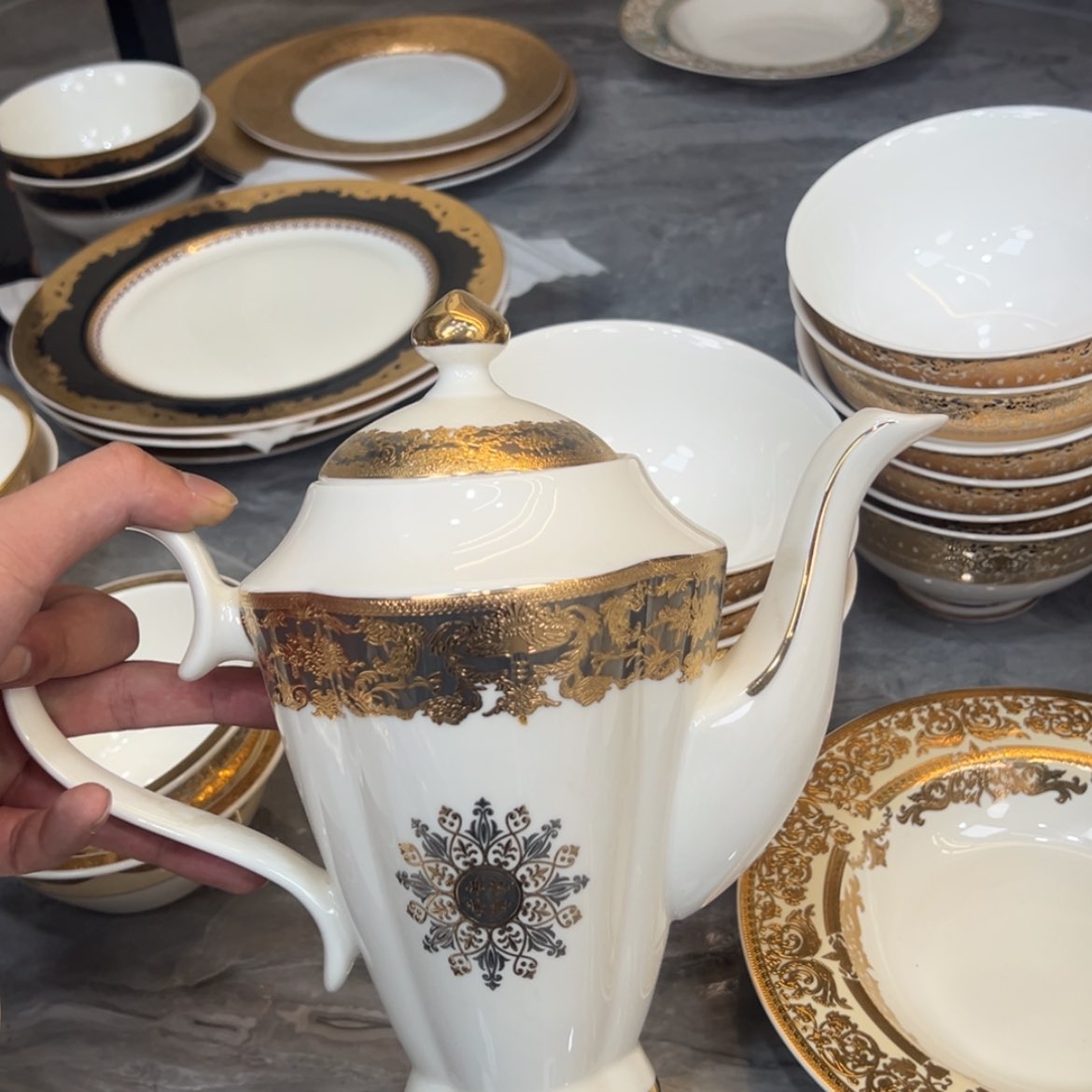 【闪购商品】瓷片1100cc容量茶壶微瑕福利价