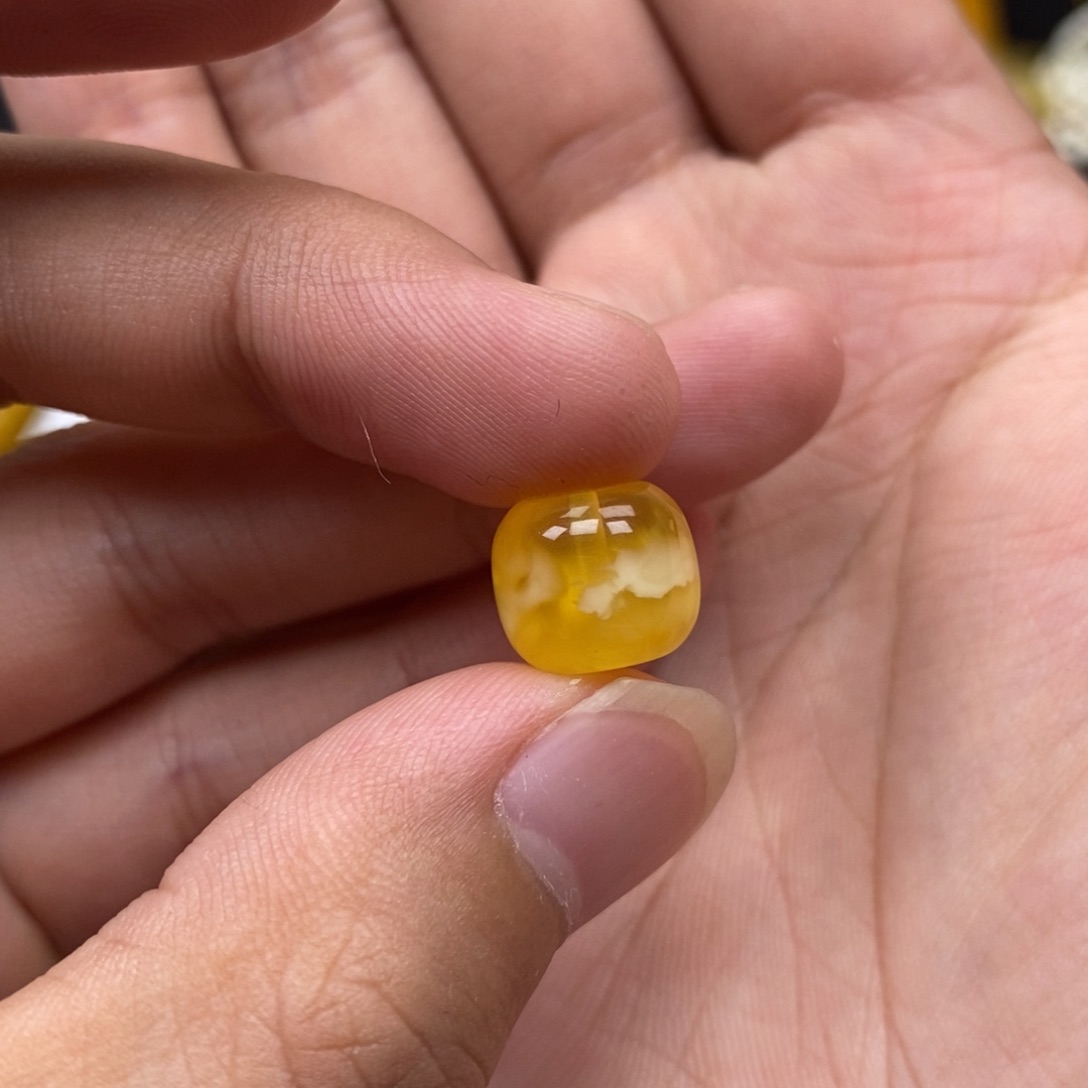 琥珀未镶嵌珠宝奇石11.8尺寸