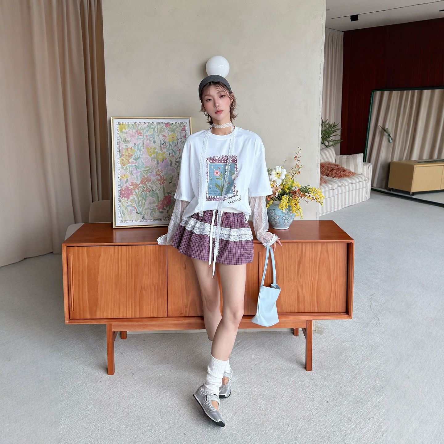 JR花朵蕾丝假两件T秋季拼接蕾丝袖子圆领印花黑白T女款