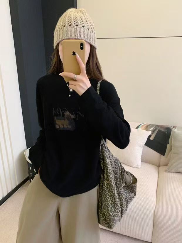 9519字母小狗女士打底衫