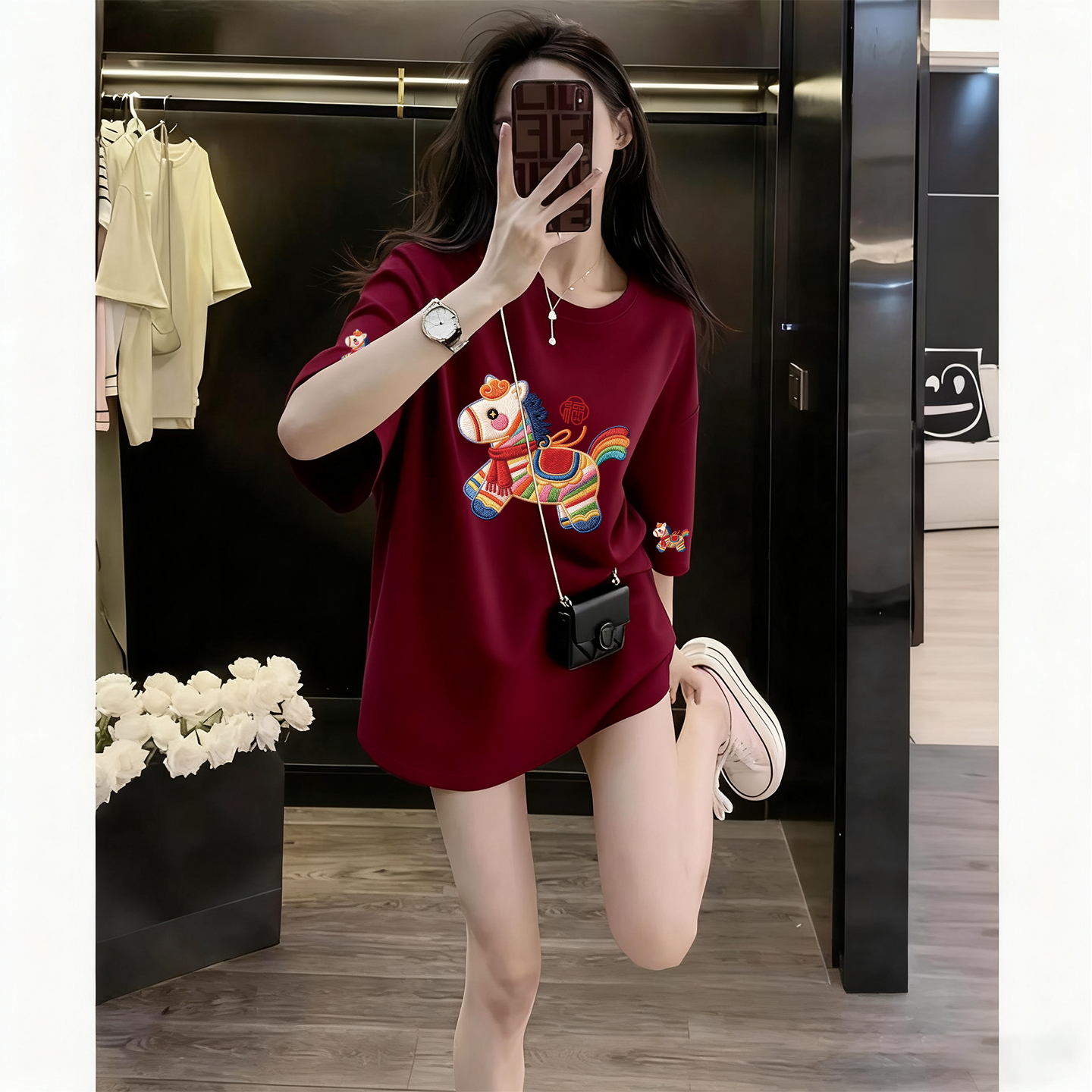 马年新春喜庆红色潮流仿刺绣小马印花宽松大码显瘦时尚短袖t恤ins