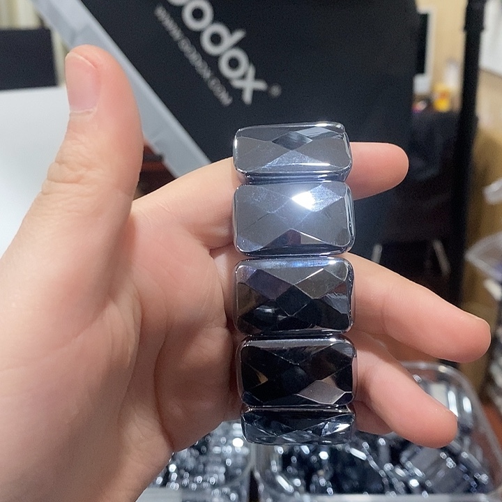 正品的太赫兹石切面手牌