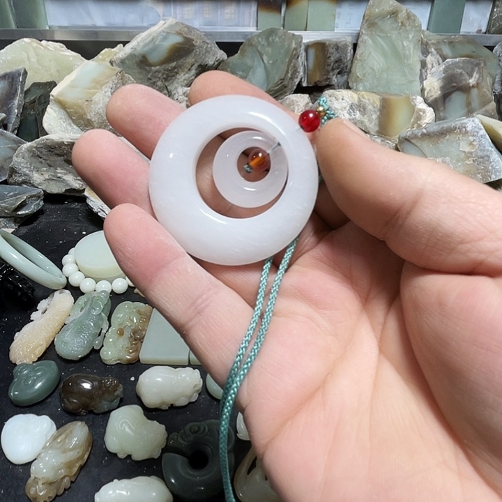 时***忆和田玉（糖玉）未镶嵌把件