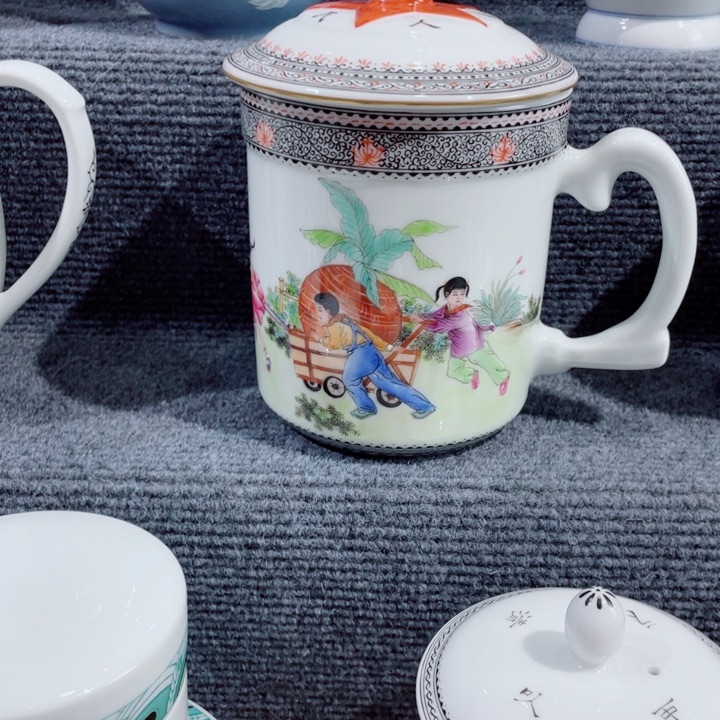 W**3粉彩手绘人物大办公杯