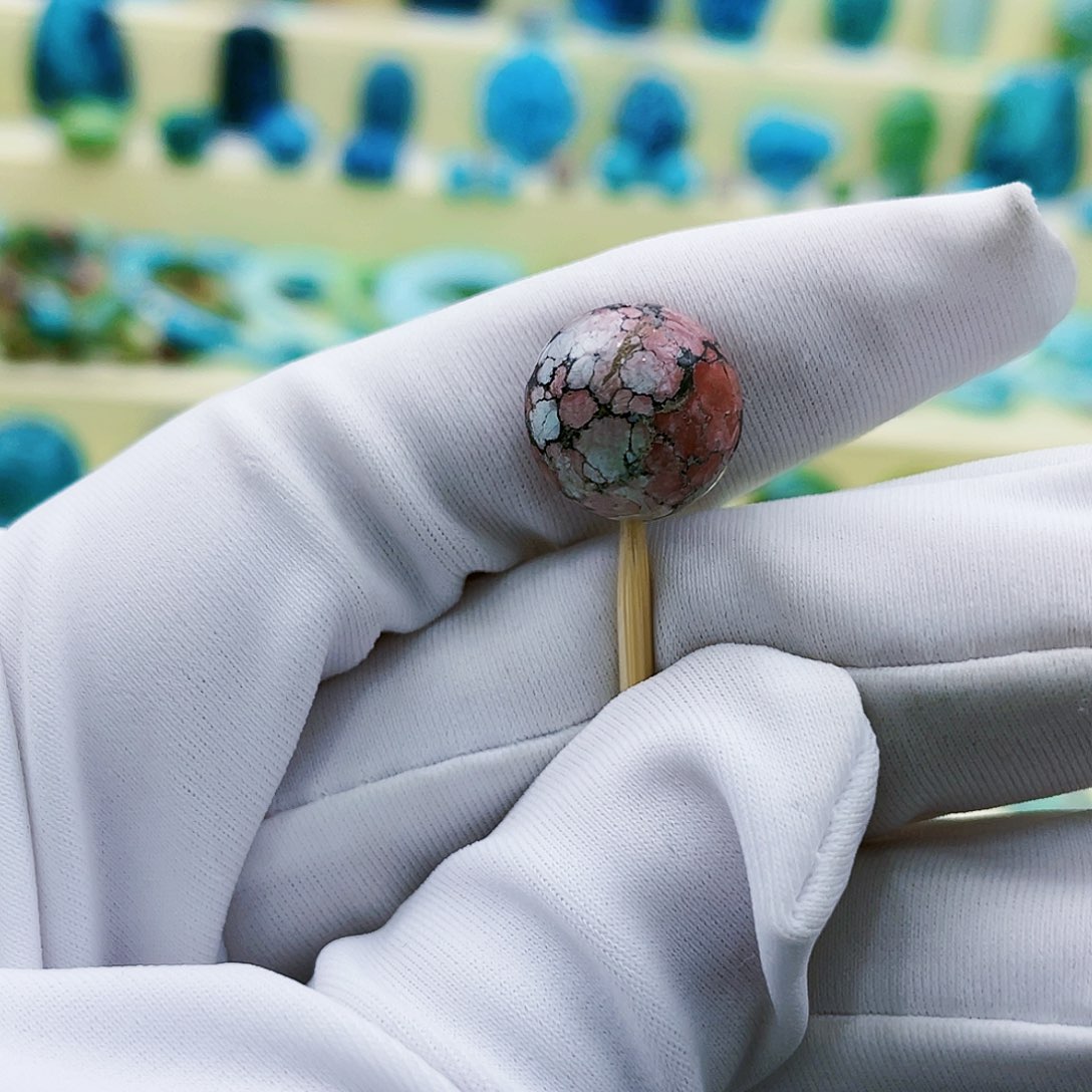 绿松石颈饰未镶嵌