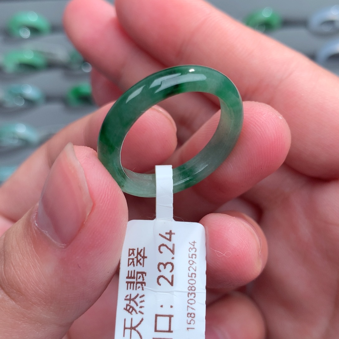 翡翠戒指未镶嵌天然