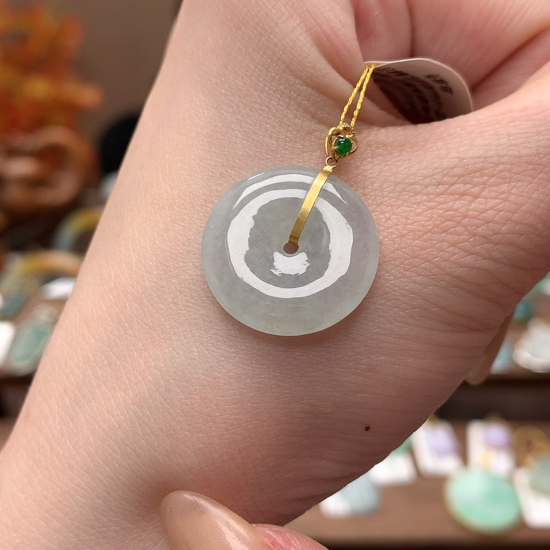 翡翠吊坠(不含链)18K金镶嵌