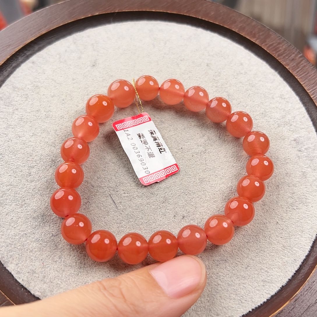 南红玛瑙手串未镶嵌