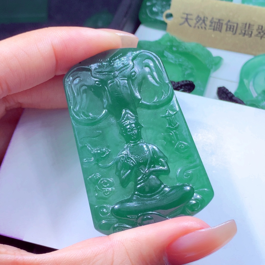 定制翡翠未镶嵌天然缅甸翡翠A货毛货挂件