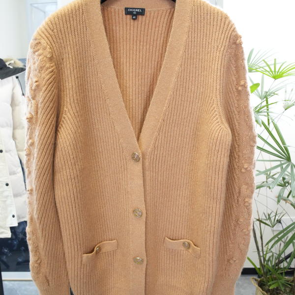 Chanel 21A针织钩花开衫FR40