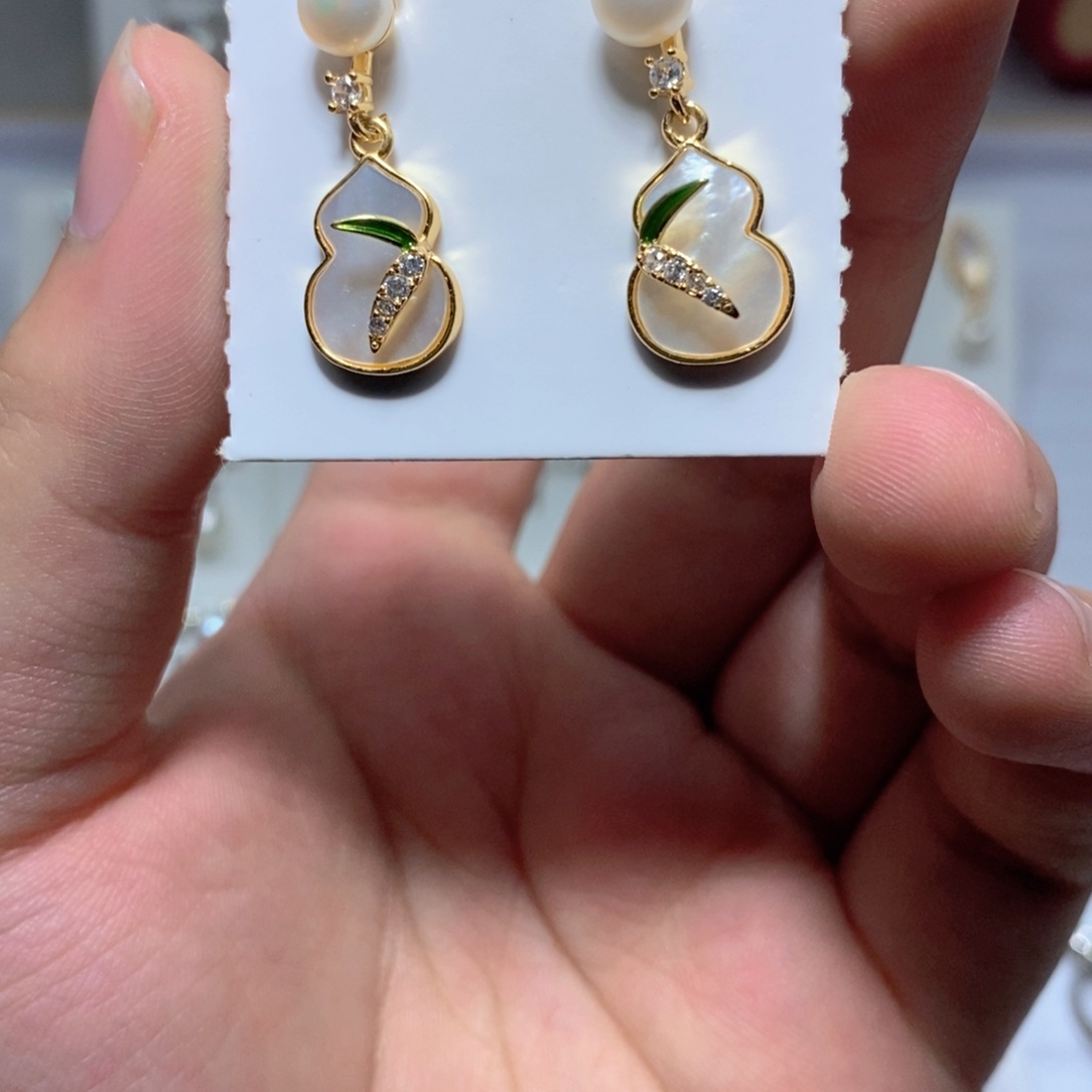 银S925镶嵌淡水珍珠耳饰