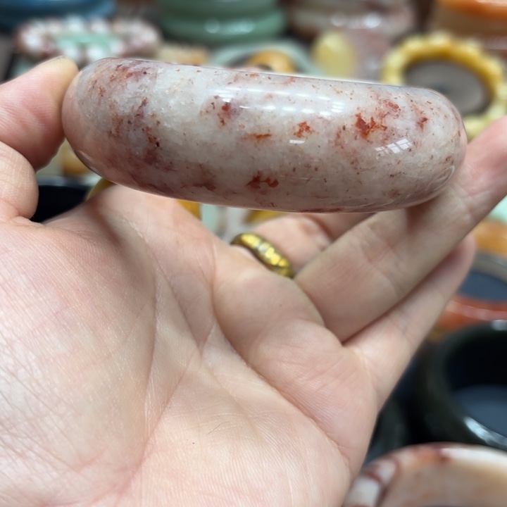 *****石英岩玉合金颈饰