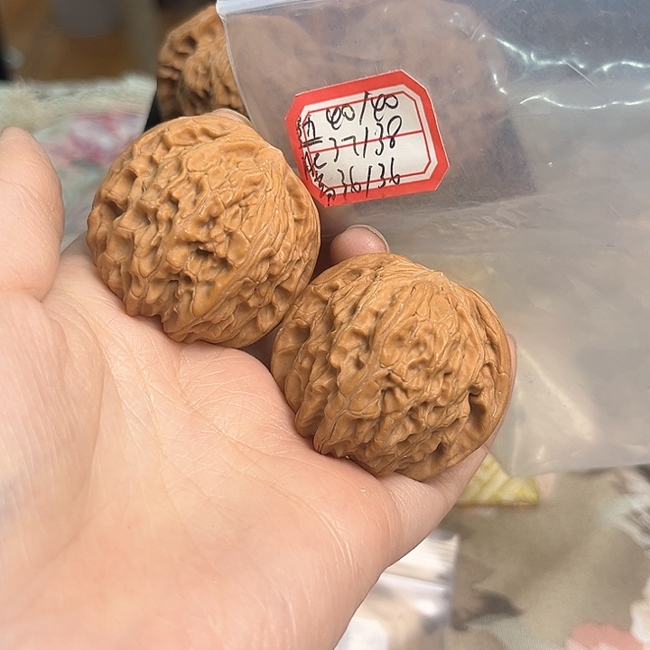 文玩核桃把件磨盘