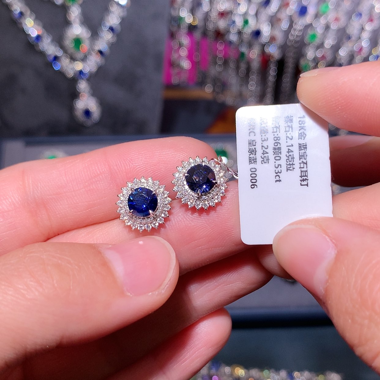 【闪购商品】蓝宝石耳钉18K金镶嵌