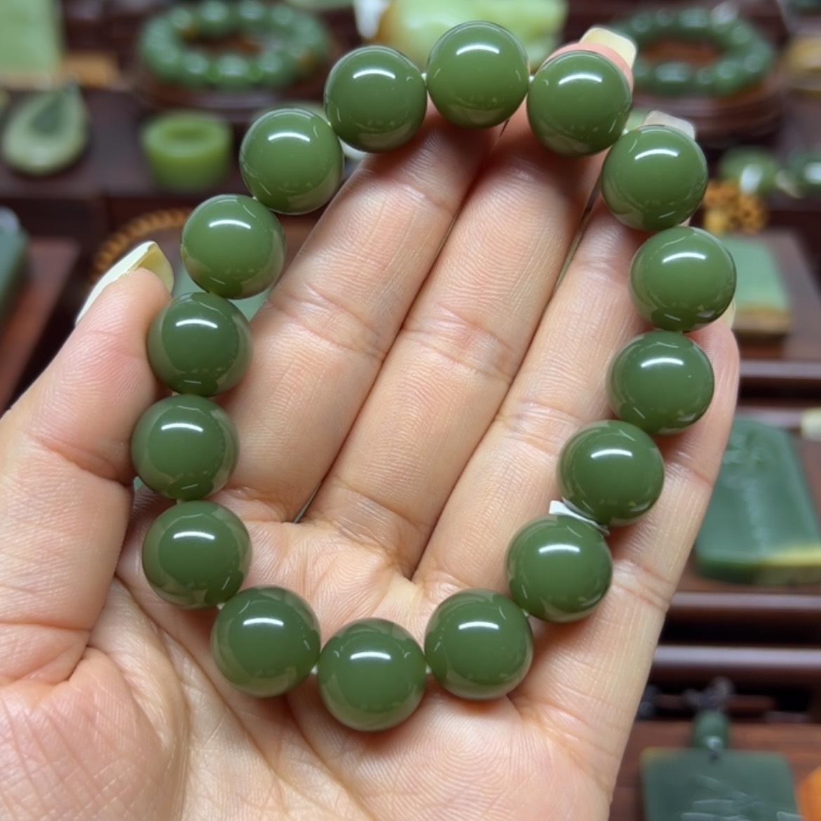 【闪购商品】未镶嵌手链岫岩老玉（透闪石质玉）明**白