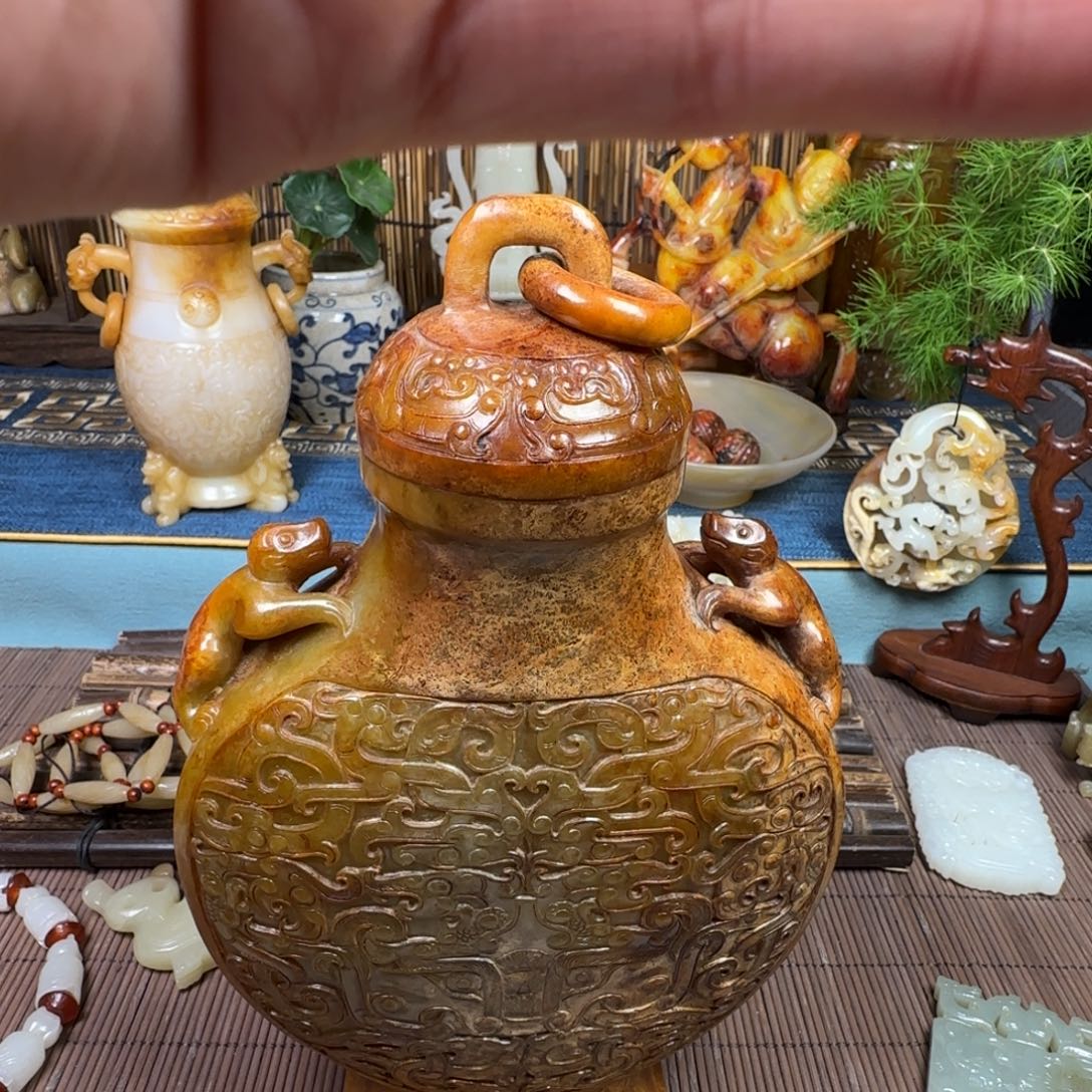 喜***尼和田玉（糖玉）未镶嵌挂件