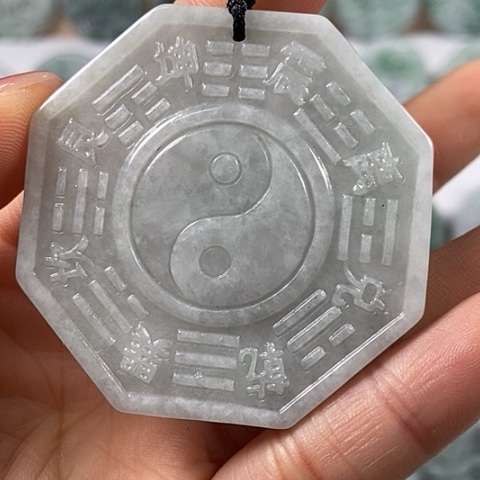 翡翠颈饰未镶嵌八卦福利