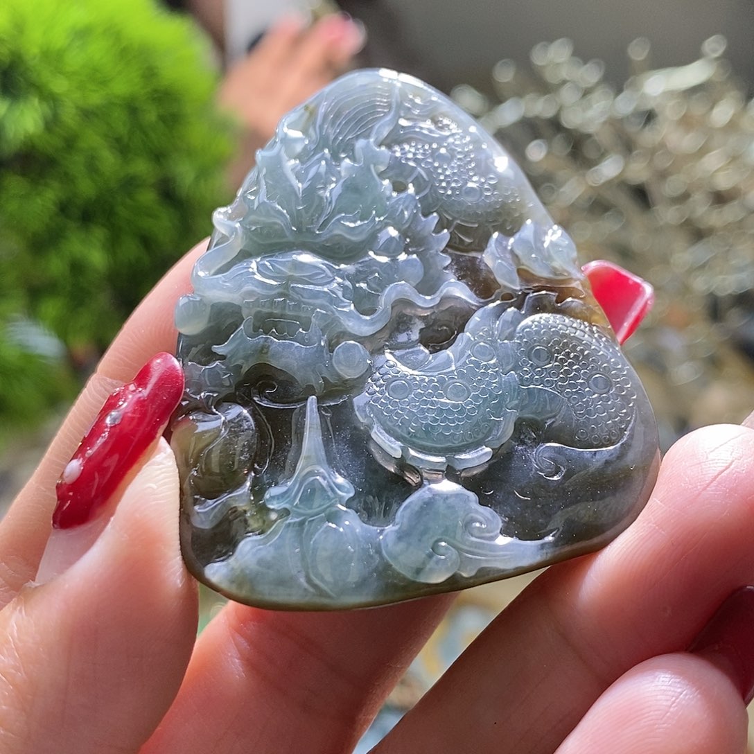 【闪购商品】翡翠颈饰未镶嵌龙牌