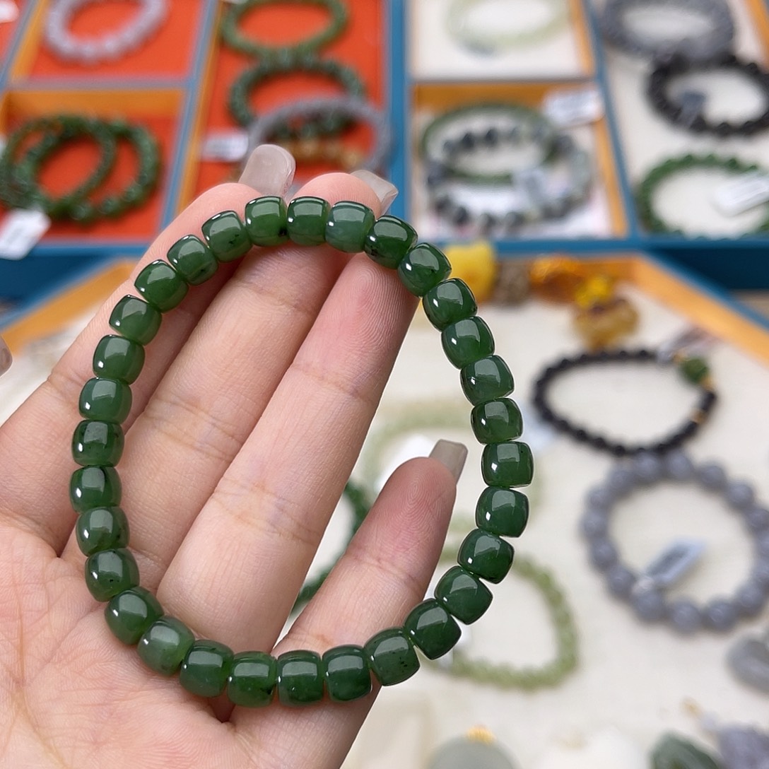 和田玉未镶嵌手链w16碧玉直切6*7