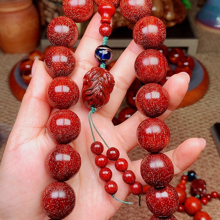 檀香紫檀（小叶紫檀）桃2.0红手持