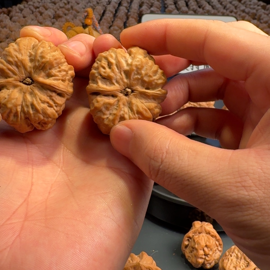 不***财吊坠文玩核桃蛤蟆的眼睛是真的好看啊