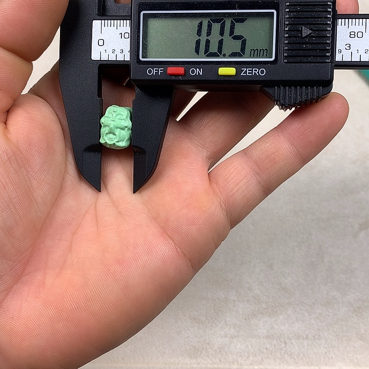 南红玛瑙雕刻凤九合金