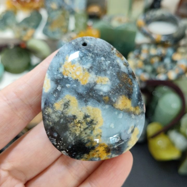 岫玉未镶嵌挂坠款式