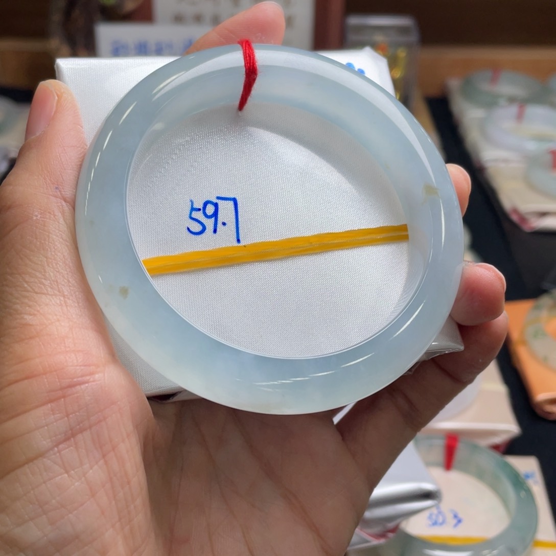 翡翠手镯未镶嵌59.7天然翡翠A货