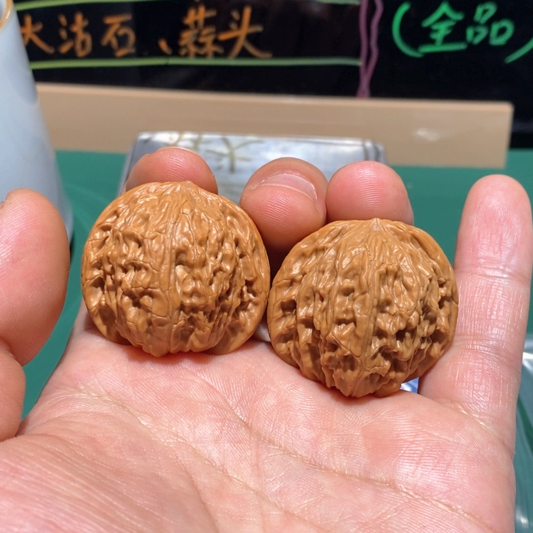 文玩核桃把件郭36磨盘全品