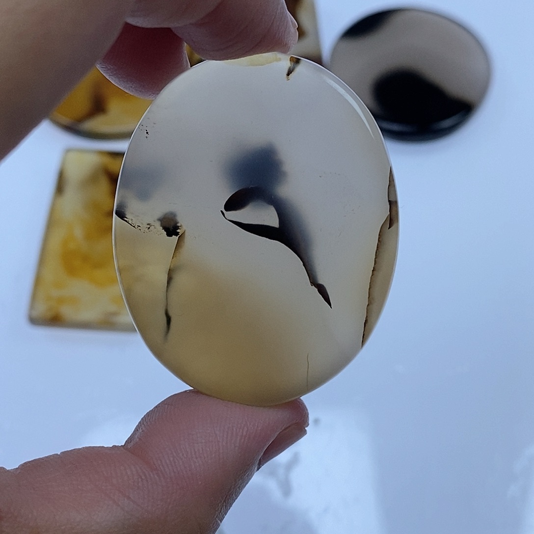 玛瑙/玉髓未镶嵌珠宝半成品