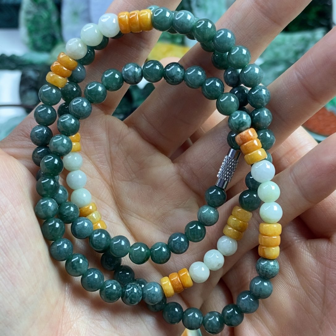 翡翠颈饰未镶嵌吊坠