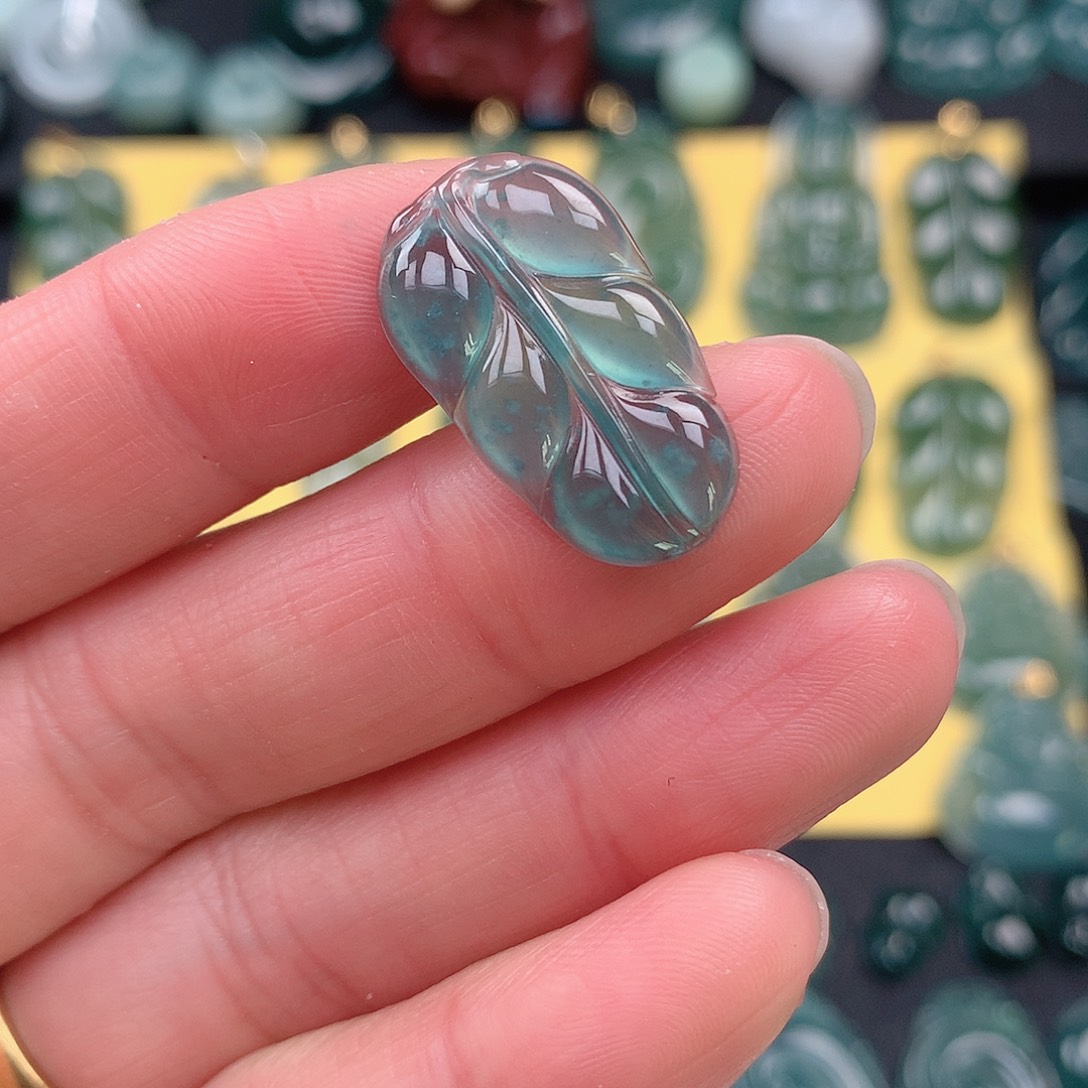 翡翠吊坠(不含链)未镶嵌吊坠